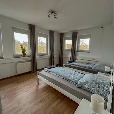 Apartment Modernes Mit Balkon, Parkplatz Und Smart Tv Bis Zu 10 Personen