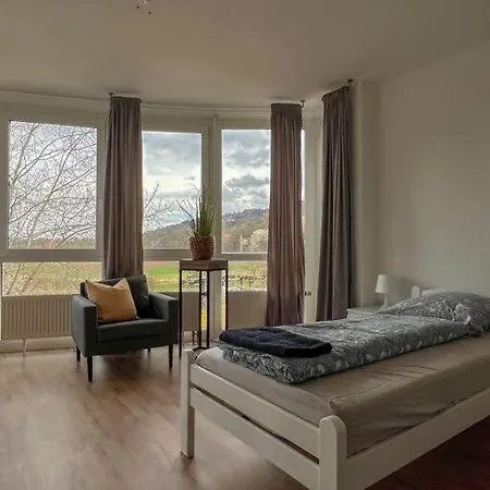 Modernes Mit Balkon, Parkplatz Und Smart Tv Bis Zu 10 Personen Apartamento Weinstadt