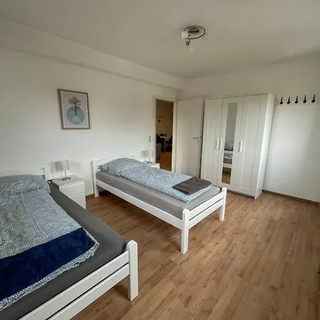 Apartamento Modernes Mit Balkon, Parkplatz Und Smart Tv Bis Zu 10 Personen Weinstadt