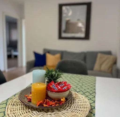 Modernes Mit Balkon, Parkplatz Und Smart Tv Bis Zu 10 Personen ויינשטאדט